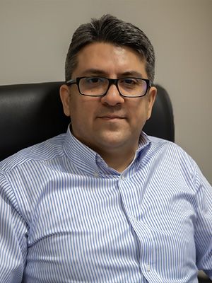 دکتر مهرشاد زینالعابدینی-img